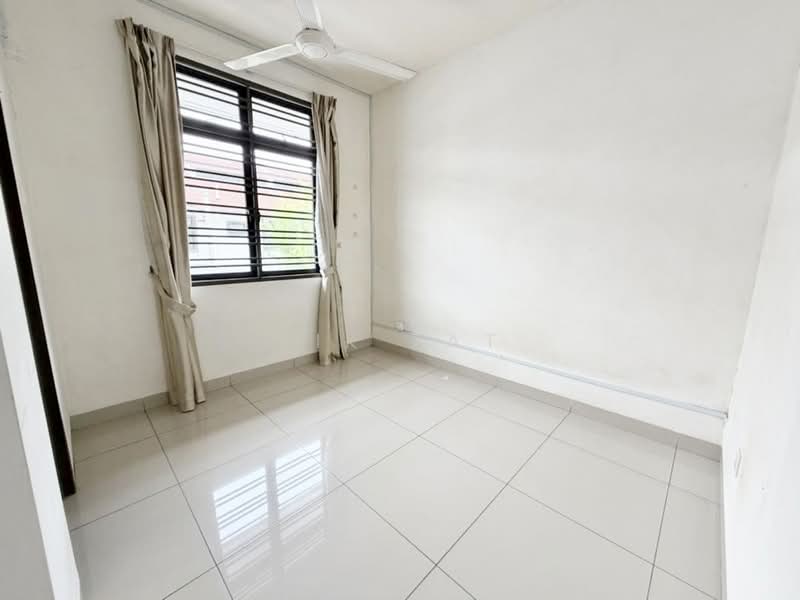 Rumah Teres 2 Tingkat untuk Dijual di Taman Pelangi Indah (Ulu Tiram) - Yik Tat - Interior - PropertyGuru.com.my