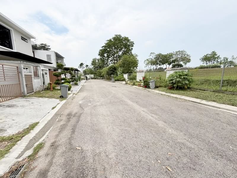 Rumah Teres 2 Tingkat untuk Dijual di Taman Pelangi Indah (Ulu Tiram) - Yik Tat - Exterior - PropertyGuru.com.my