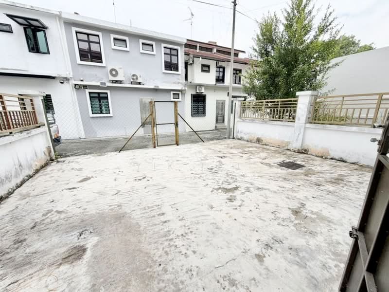 Rumah Teres 2 Tingkat untuk Dijual di Taman Pelangi Indah (Ulu Tiram) - Yik Tat - Exterior - PropertyGuru.com.my