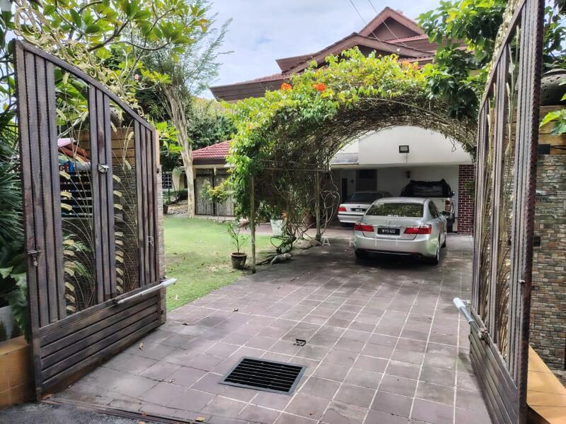 Bungalow House for Sale in SS19 (Subang Jaya) - Reena Sarif - Exterior - PropertyGuru.com.my
