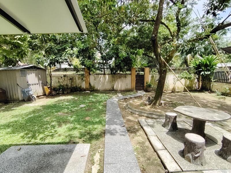 Bungalow House for Sale in SS19 (Subang Jaya) - Reena Sarif - Garden - PropertyGuru.com.my