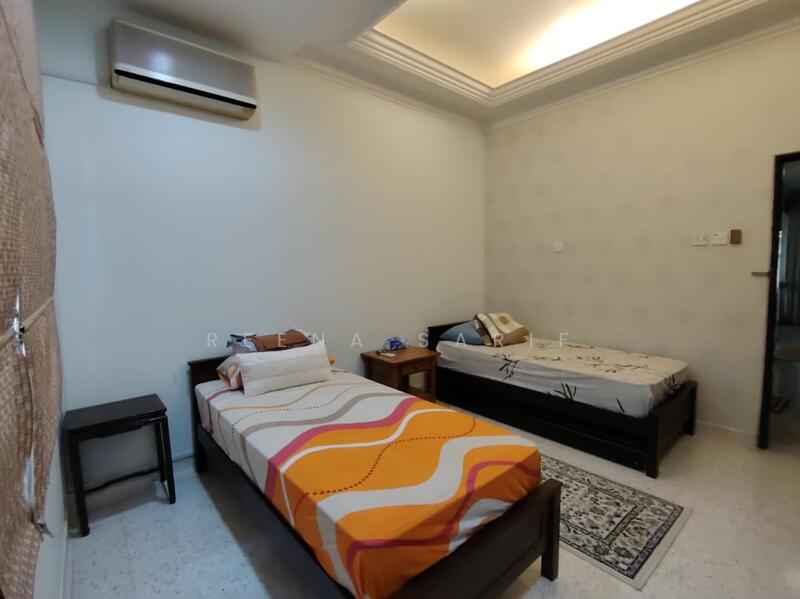 Bungalow House for Sale in SS19 (Subang Jaya) - Reena Sarif - Bedroom - PropertyGuru.com.my