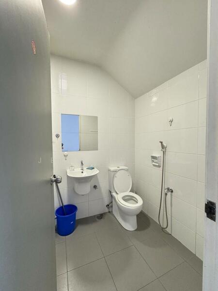 Rumah Teres untuk Dijual di Johor Bahru (Johor) - Jesmond Lee - Bathroom - PropertyGuru.com.my