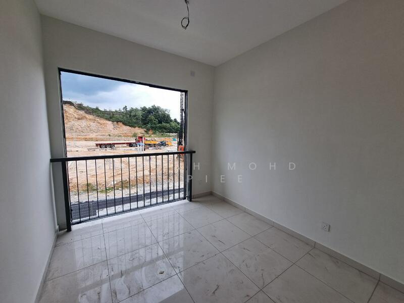 Terraced House for Sale in Kajang (Selangor) - Mahzah Mohd Rapiee - Balcony - PropertyGuru.com.my