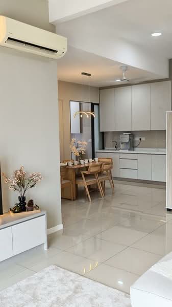 Condominium for Rent at Waltz Residences - Kew . - Dining Room - PropertyGuru.com.my