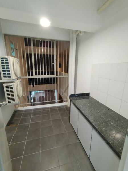 Fairview Residence untuk Untuk Disewa - RM 1,400 /bulan, Feb 2026 - Kitchen - PropertyGuru.com.my