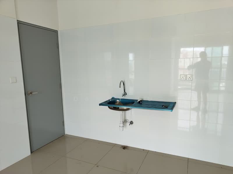 Service Residence for Sale at 121 Residences - Danny Lo - Kitchen - PropertyGuru.com.my