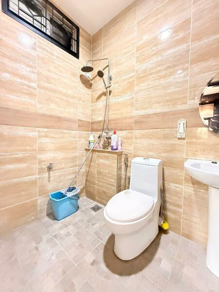 For Sale - Straits View