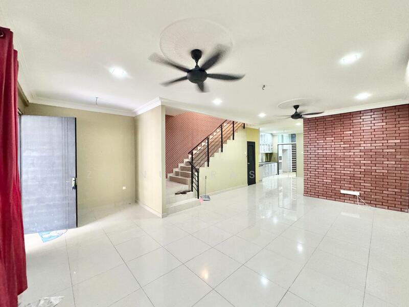 Bangi Avenue untuk Untuk Dijual - RM 600,000, Apr 2026 - Living Room - PropertyGuru.com.my
