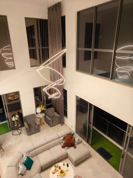 Kondominium untuk Dijual di Trinity Pentamont - Rosemary Lee - Living Room - PropertyGuru.com.my