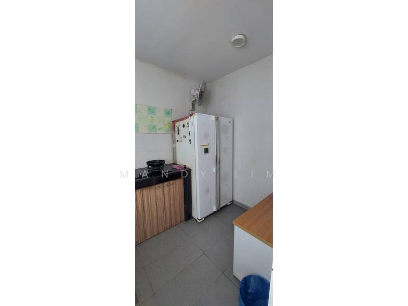 Condominium for Sale at Mirage By The Lake - Mandy Lim - Kitchen - PropertyGuru.com.my