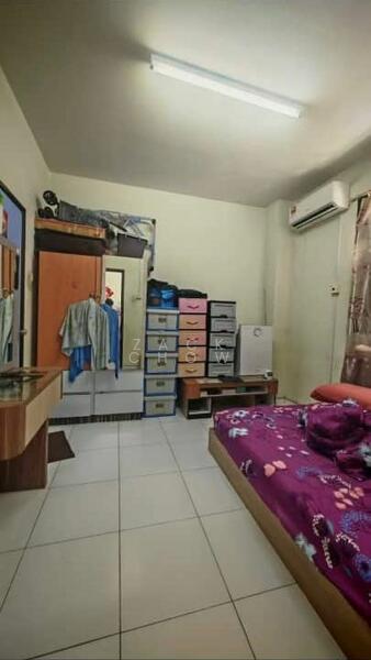 Flat for Sale at Merak - Zack Chow - Bedroom - PropertyGuru.com.my