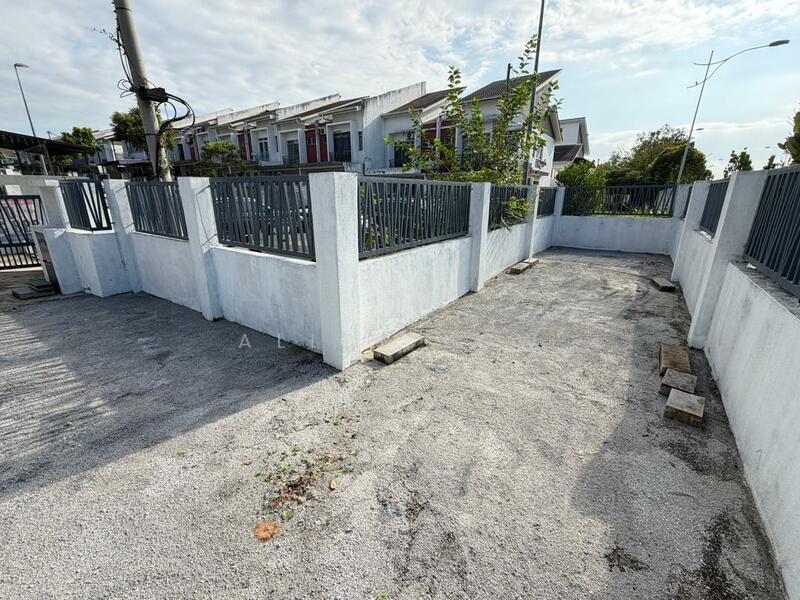 2-storey Terraced House for Sale in Rawang (Selangor) - Alice Low - Exterior - PropertyGuru.com.my