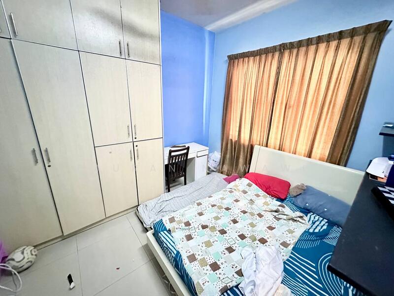 Condominium for Sale at Platinum Hill PV 8 - Fauran Nawawi - Bedroom - PropertyGuru.com.my