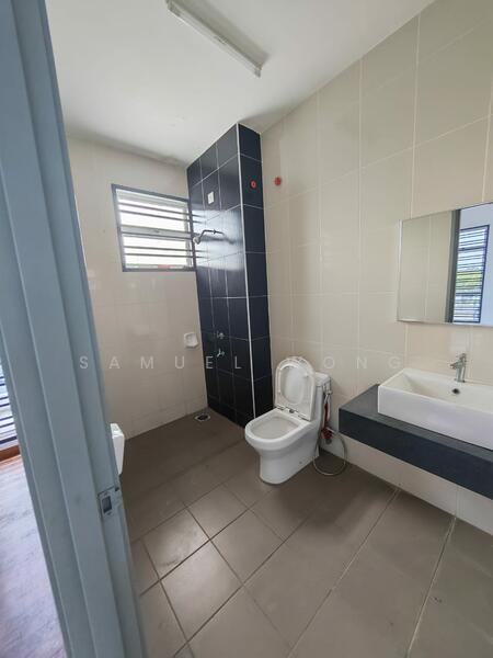 2-storey Terraced House for Rent in Skudai (Johor) - Samuel Wong - Bathroom - PropertyGuru.com.my