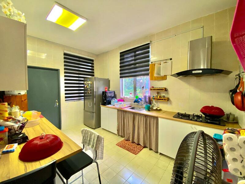 Bungalow for Sale in Mahkota Hills (Lenggeng) - Azrul Othman - Kitchen - PropertyGuru.com.my
