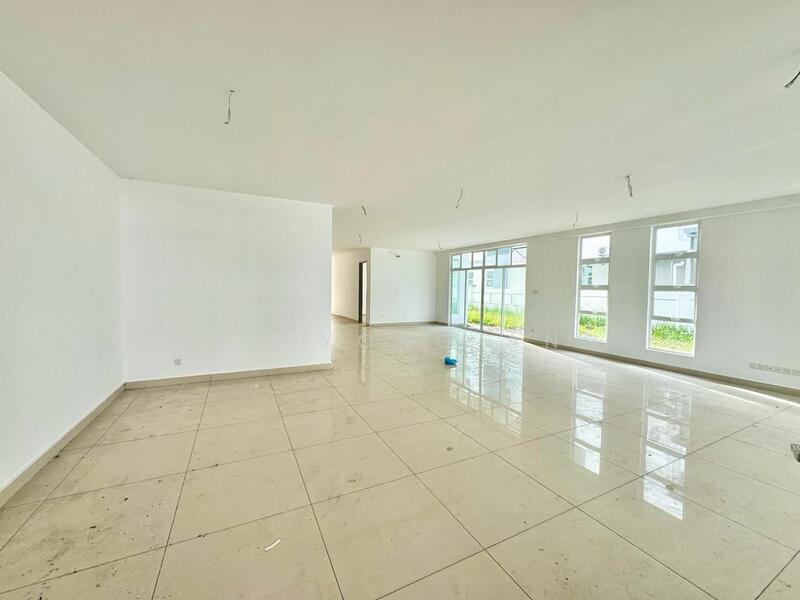 Taman Mutiara Rini untuk Untuk Dijual - RM 2,450,000, Feb 2026 - Living Room - PropertyGuru.com.my