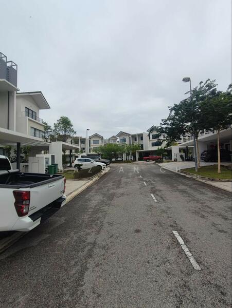 Rumah Teres untuk Dijual di Tamansari (Rawang) - Shazwan CH - Exterior - PropertyGuru.com.my