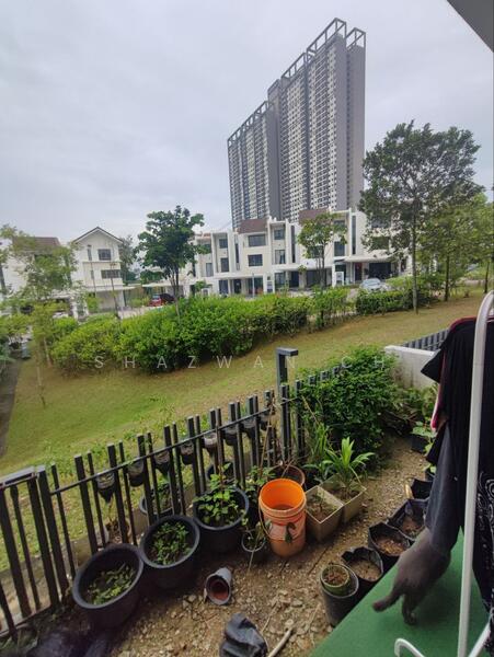 Rumah Teres untuk Dijual di Tamansari (Rawang) - Shazwan CH - Exterior - PropertyGuru.com.my