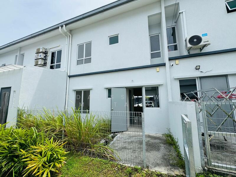 2-storey Terraced House for Sale in Kuala Selangor (Selangor) - Firdaussazwan Mustafa - Exterior - PropertyGuru.com.my