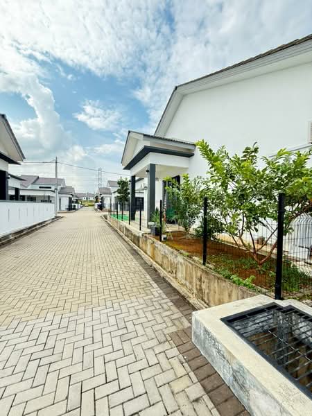 1.5-storey Terraced House for Sale in Kuantan (Pahang) - Fazielawatie Ishak - Exterior - PropertyGuru.com.my