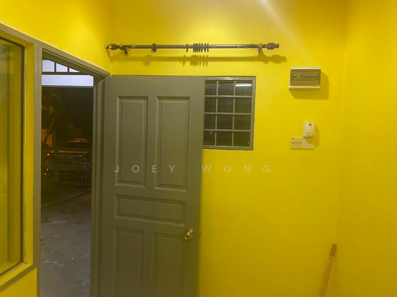 Townhouse for Sale in Puchong (Selangor) - Joey Wong - Entrance - PropertyGuru.com.my