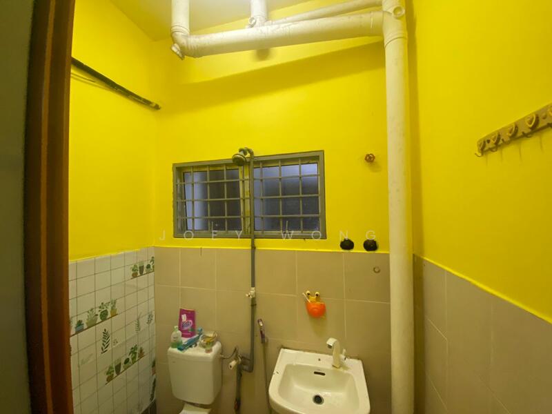 Townhouse for Sale in Puchong (Selangor) - Joey Wong - Bathroom - PropertyGuru.com.my