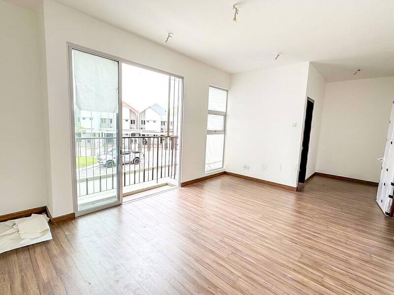 2-storey Terraced House for Sale in Semenyih (Selangor) - Akmal Zakaria - Living Room - PropertyGuru.com.my