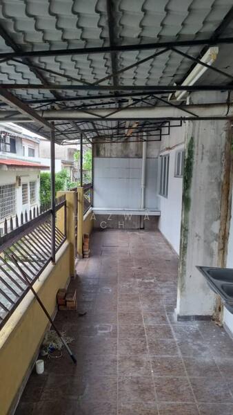 2-storey Terraced House for Sale in Taman Sri Watan (Ampang) - Shazwan CH - Balcony - PropertyGuru.com.my