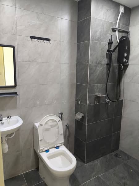 Kondominium untuk Dijual di Residensi Bintang - Ryan Tan - Bathroom - PropertyGuru.com.my