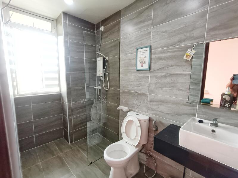 Service Residence for Rent at KSL Residence @ Daya - Win Kam - Bathroom - PropertyGuru.com.my