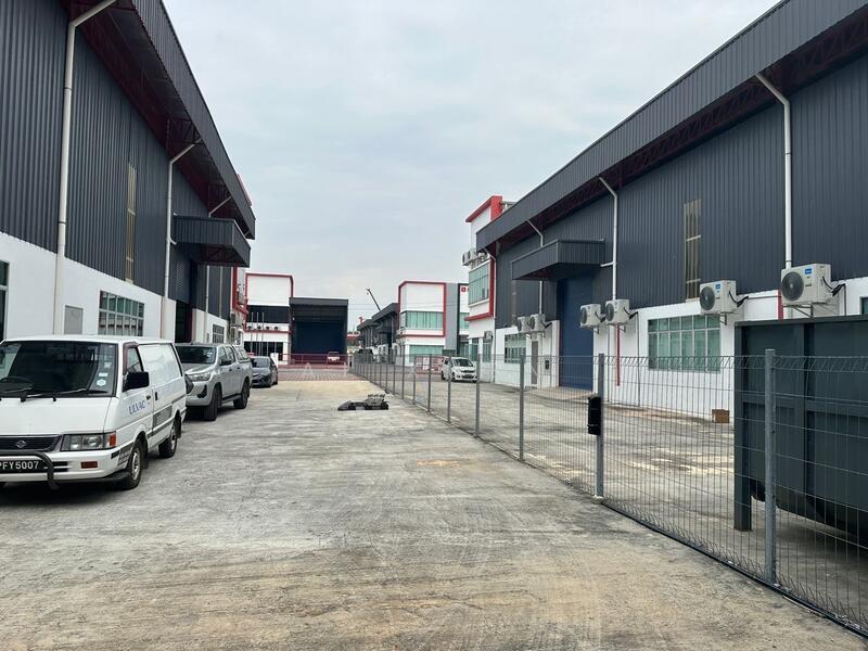 Semi Detached Factory @ Kulim Taman Waja untuk Untuk Disewa - RM 25,000 /bulan, Mac 2026 - Exterior - PropertyGuru.com.my