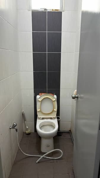 Shop for Rent in Kajang (Selangor) - Jim Lee - Bathroom - PropertyGuru.com.my