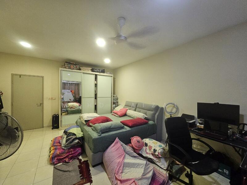 Laman Delfina Nilai Impian untuk Untuk Dijual - RM 490,000, Mac 2026 - Bedroom - PropertyGuru.com.my