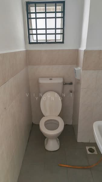 Flora Damansara Apartment untuk Untuk Disewa - RM 850 /bulan, Mac 2026 - Bathroom - PropertyGuru.com.my