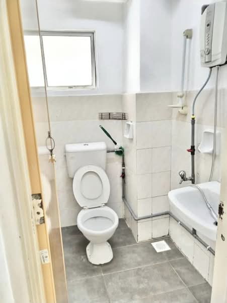 Pangsapuri untuk Disewa di Flora Damansara Apartment - Vincent Yong - Bathroom - PropertyGuru.com.my