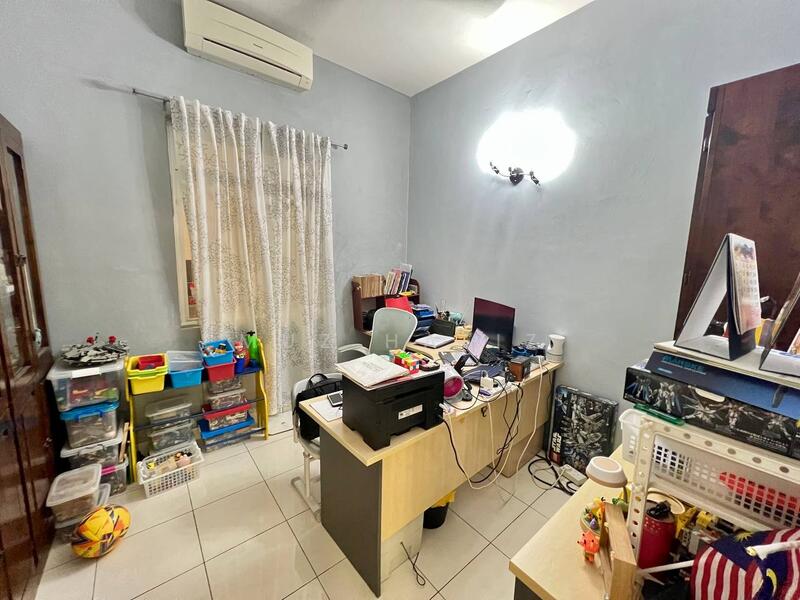 2-storey Terraced House for Sale in Taman Mutiara Indah (Puchong) - Muz Hafiz - Study - PropertyGuru.com.my