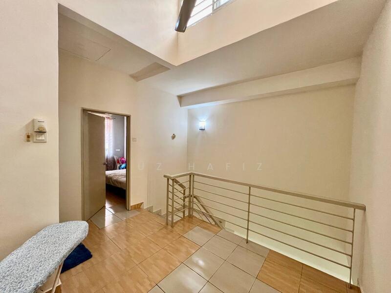 2-storey Terraced House for Sale in Taman Mutiara Indah (Puchong) - Muz Hafiz - Corridor - PropertyGuru.com.my