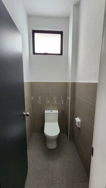 Kilang untuk Disewa di Pasir Gudang (Johor) - Kelvin Chee - Bathroom - PropertyGuru.com.my