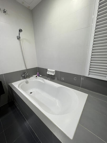 Rumah Teres untuk Dijual di Prima Selayang (Selayang) - Shazwan CH - Bathroom - PropertyGuru.com.my