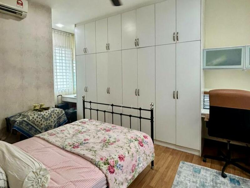 Terraced House for Sale in Denai Alam (Shah Alam) - R Azlin - Bedroom - PropertyGuru.com.my