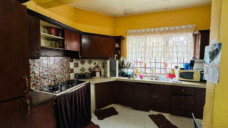 Rumah Teres 2 Tingkat untuk Dijual di Bandar Country Homes (Rawang) - Ken Chong - Kitchen - PropertyGuru.com.my