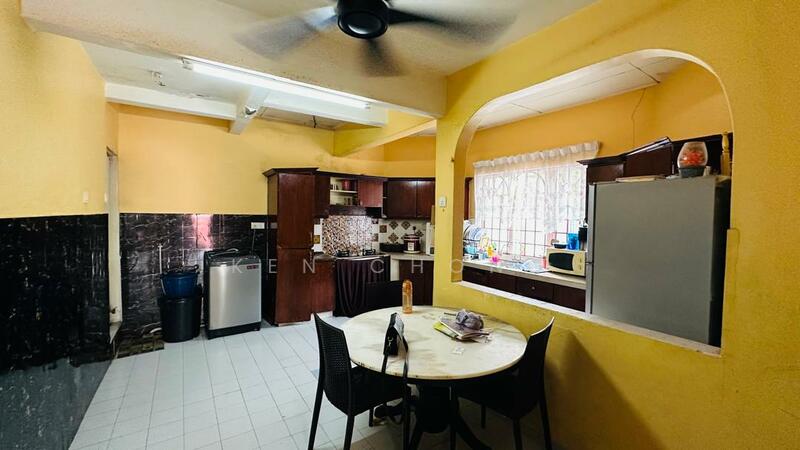 Rumah Teres 2 Tingkat untuk Dijual di Bandar Country Homes (Rawang) - Ken Chong - Kitchen - PropertyGuru.com.my
