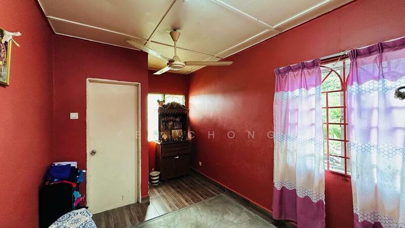 Rumah Teres 2 Tingkat untuk Dijual di Bandar Country Homes (Rawang) - Ken Chong - Bedroom - PropertyGuru.com.my