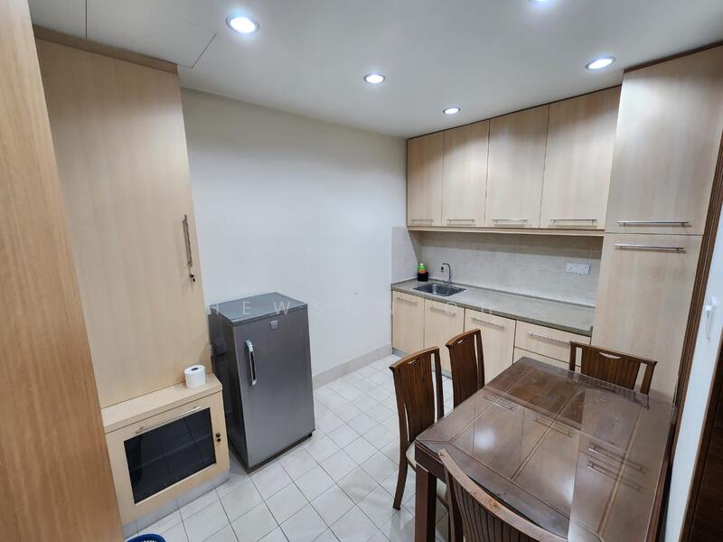 Office for Rent in KLCC (KL City Centre) - Hewson Oh - Kitchen - PropertyGuru.com.my