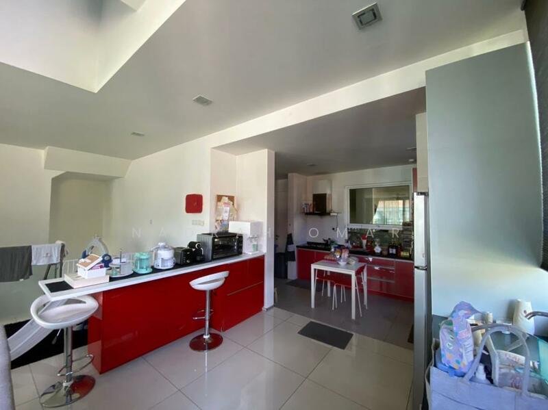 Rumah Berkembar untuk Dijual di Bandar Damansara Perdana (Damansara Perdana) - Nadrah Omar - Kitchen - PropertyGuru.com.my