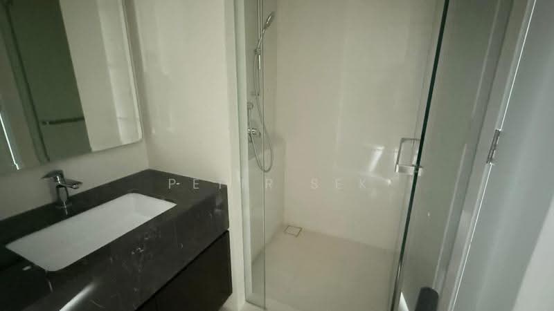 Service Residence for Sale at Crown Residences @ Pavilion Damansara Heights - Peter Sek - Bathroom - PropertyGuru.com.my