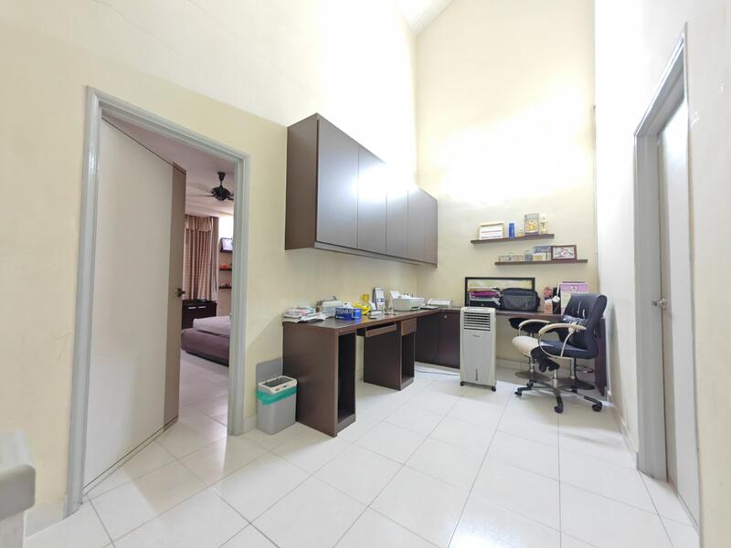 Rumah Teres 2 Tingkat untuk Dijual di Ulu Tiram (Johor) - Lifen . - Study - PropertyGuru.com.my