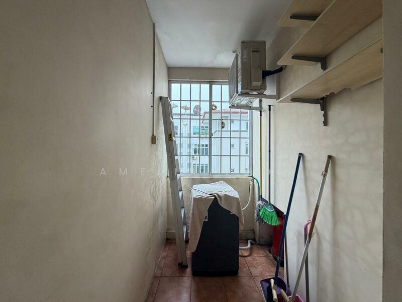 Laundry and Drying Area