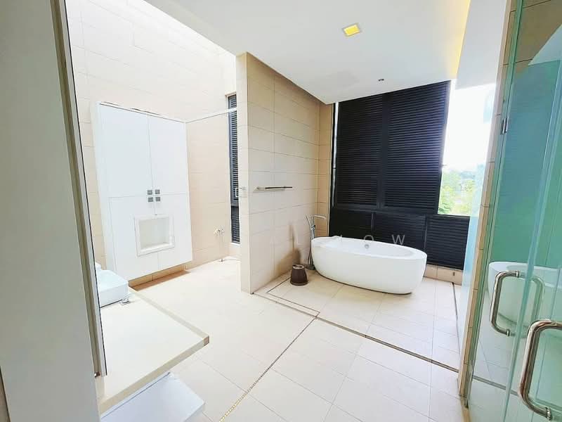 Bungalow for Sale in Perdana Lakeview East (Cyberjaya) - Crystal Low - Bathroom - PropertyGuru.com.my